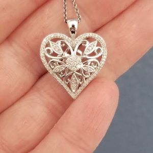 Simply Vera Vera Wang Sterling Silver 1/4 Carat T.W. Diamond Heart Pendant